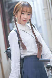 约了极品白嫩丰满大学生