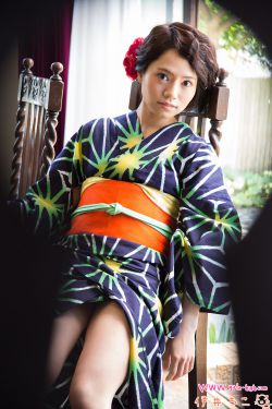 抬起双腿抽插娇喘喊哥哥